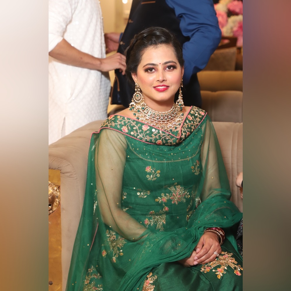 Green anarkali suit - Picture 2 of 2